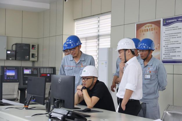 新葡萄8883 副总经理邹希一行赴望江热电检查指导工作